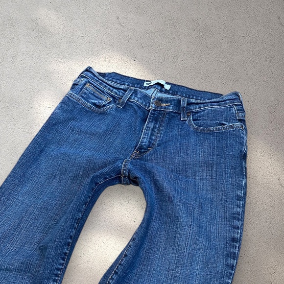 Levi’s 515 Mid-High Bootcut Jeans - Picture 5 of 7
